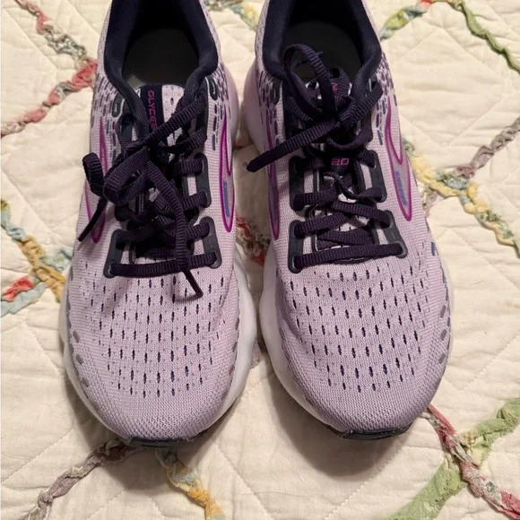 Brooks Women's Running Shoes - Purple and White Size 7.5 - Picture 4 of 8